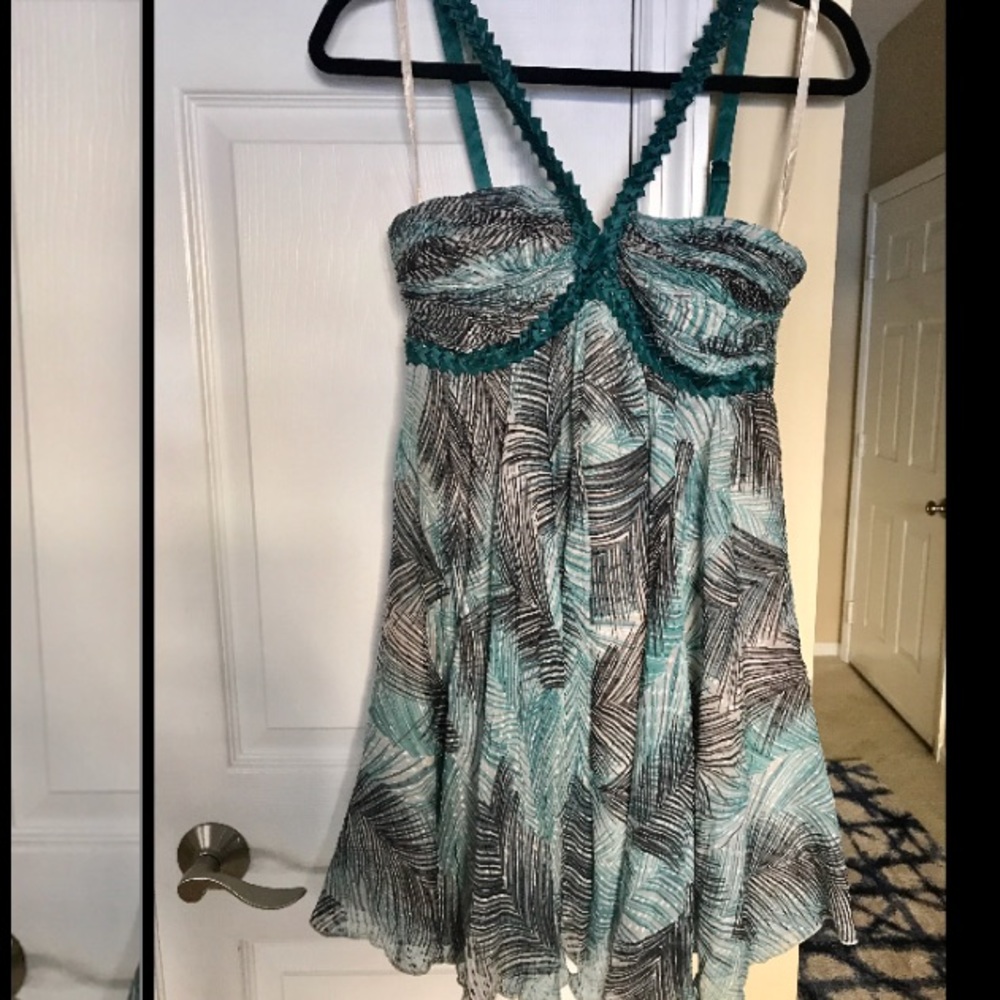 🆕BCBG Max Azria Dress. Size 4. Brand New w/tags!